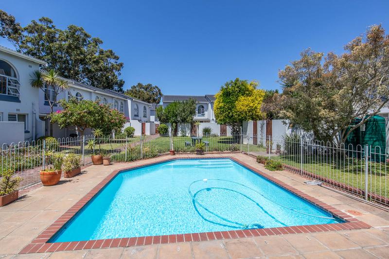 2 Bedroom Property for Sale in Plumstead Western Cape